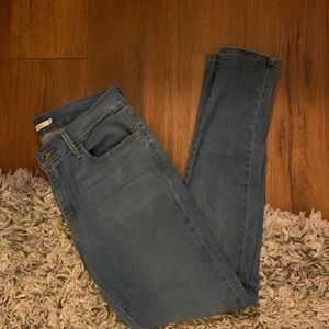 Skinny Levi Jeans